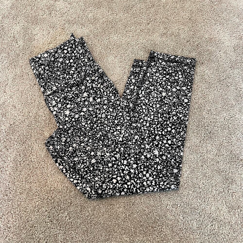 LuluLemon Women's High Rise‎ Align Cropped Black White Specked W6BPAS Sz6